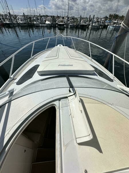 2002 Intrepid 377 Walkaround Cuddy