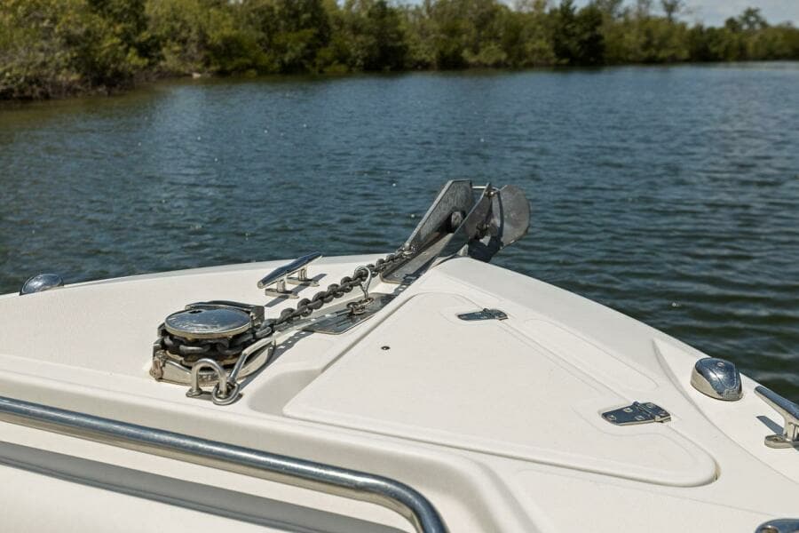 2005 Boston Whaler 270 Outrage