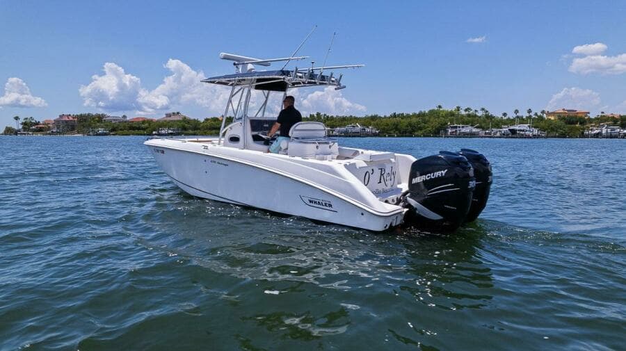 2005 Boston Whaler 270 Outrage