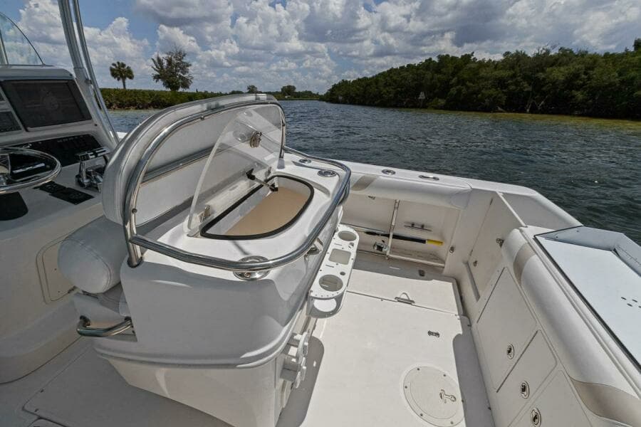 2005 Boston Whaler 270 Outrage