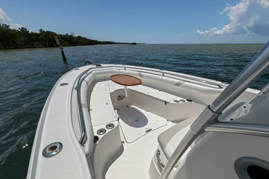 2005 Boston Whaler 270 Outrage