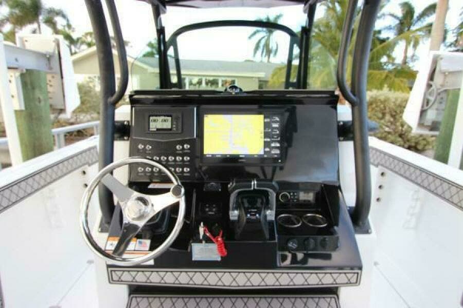 2020 Wellcraft 302 Fisherman