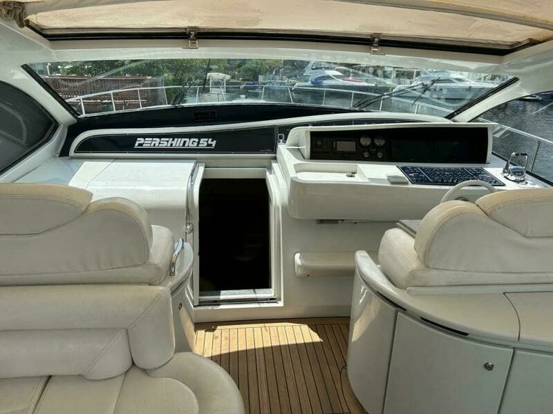 1999 Pershing 54