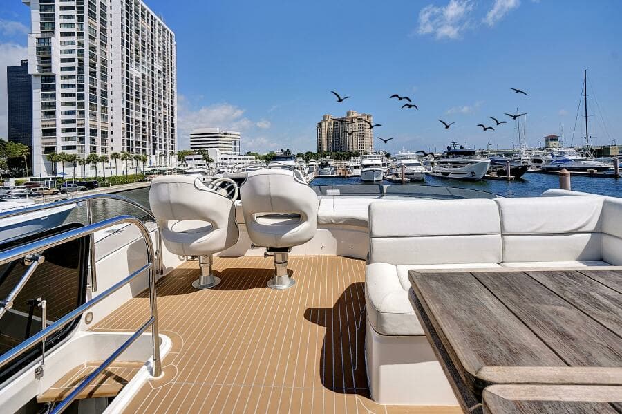 2017 Sunseeker 68 Sport Yacht