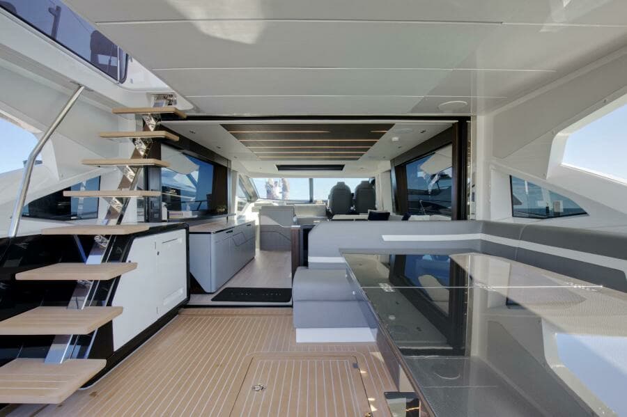 2023 Sunseeker Sport Yacht