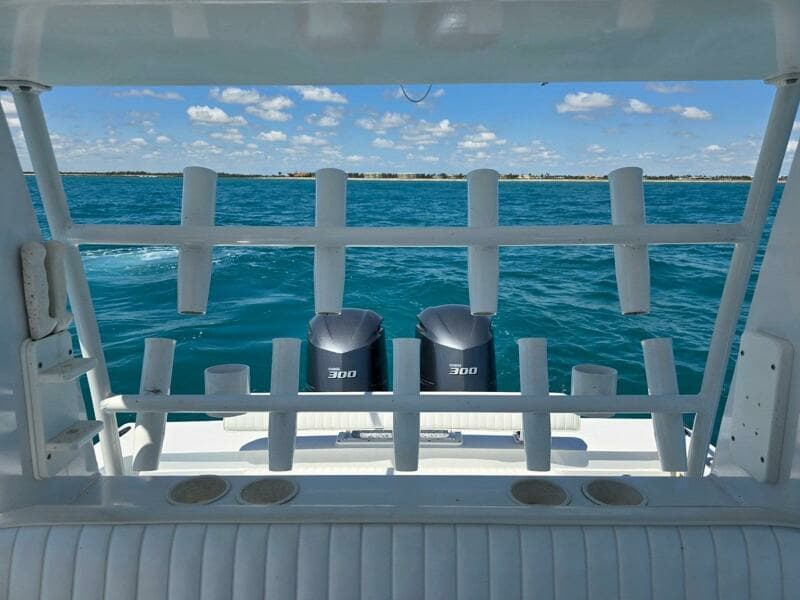 2012 Contender Custom 33 Center Console