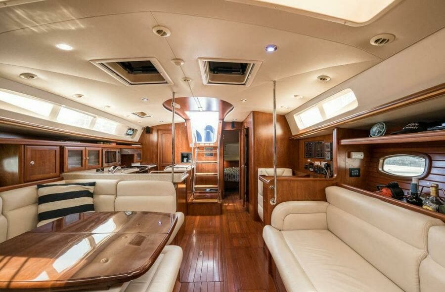 2010 Hunter 50 AC