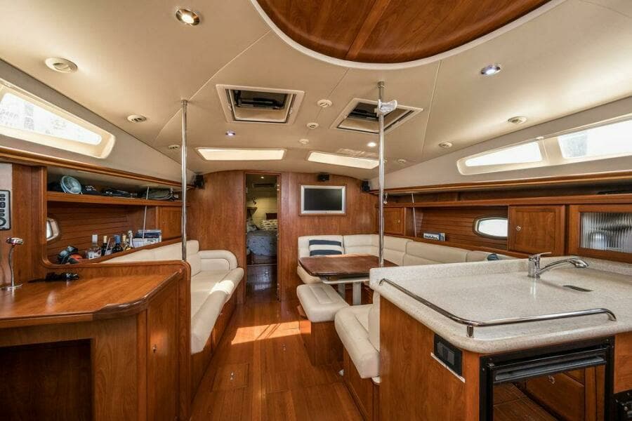2010 Hunter 50 AC