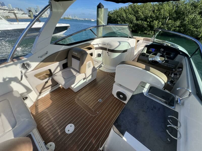 2012 Sea Ray 300 SLX