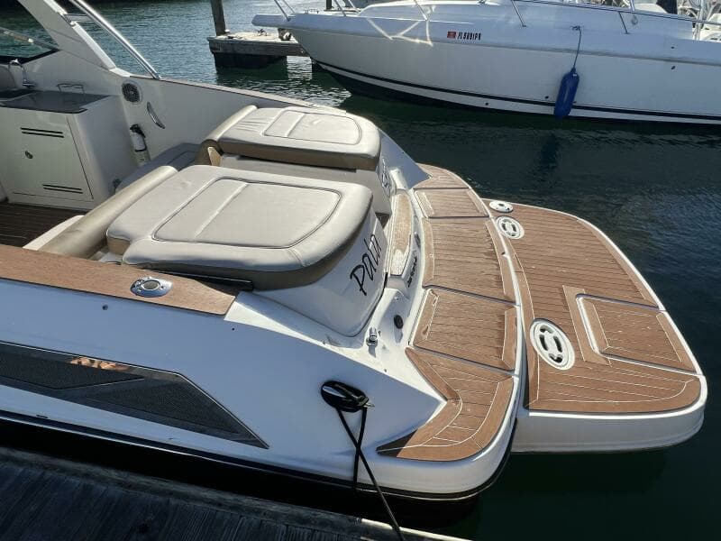 2012 Sea Ray 300 SLX