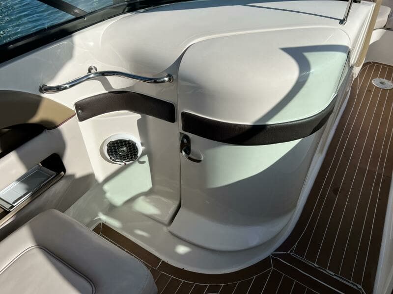 2012 Sea Ray 300 SLX