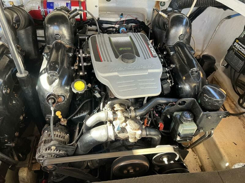 2012 Sea Ray 300 SLX