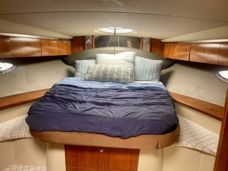 2006 Cruisers Yachts 420 Express