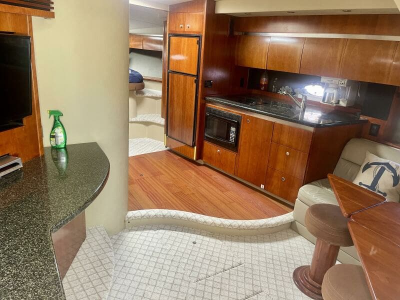 2006 Cruisers Yachts 420 Express