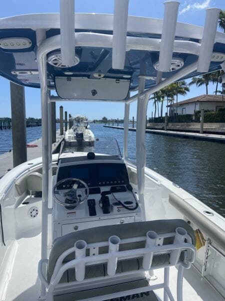 2022 Sportsman Open 232 Center Console