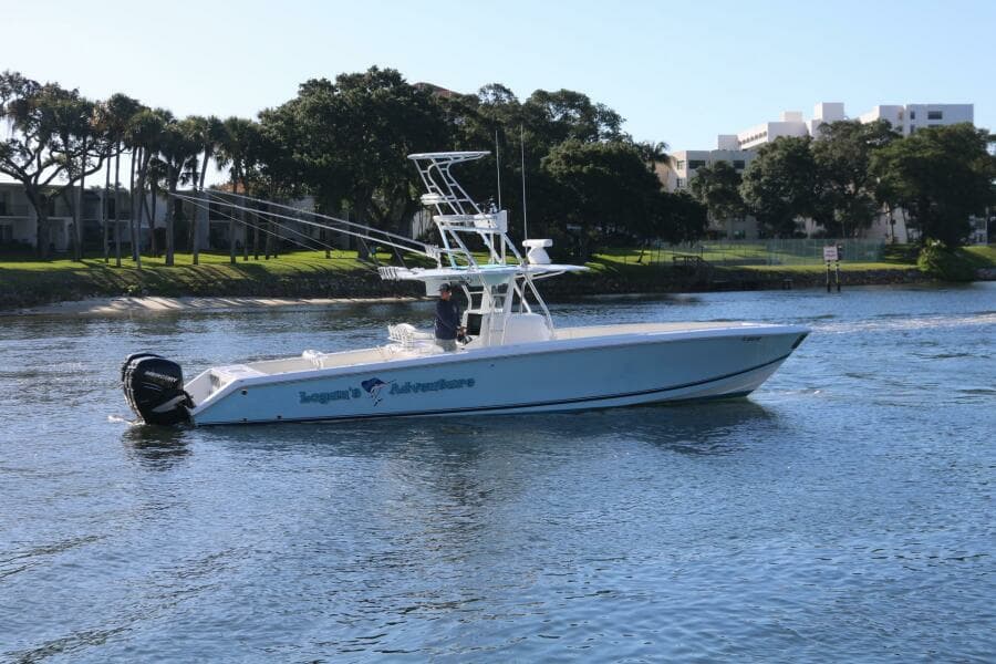 2008 Venture Center Console