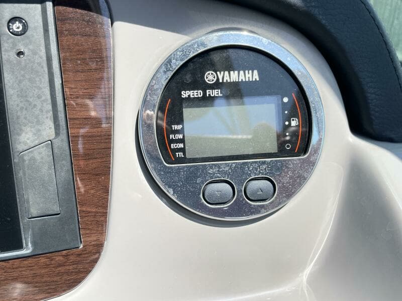 2020 Chaparral 210 SSI