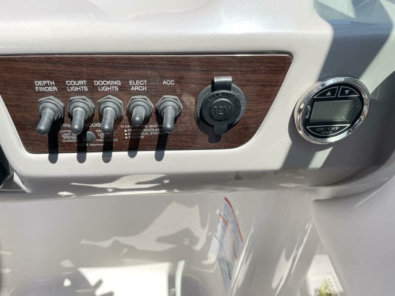 2020 Chaparral 210 SSI