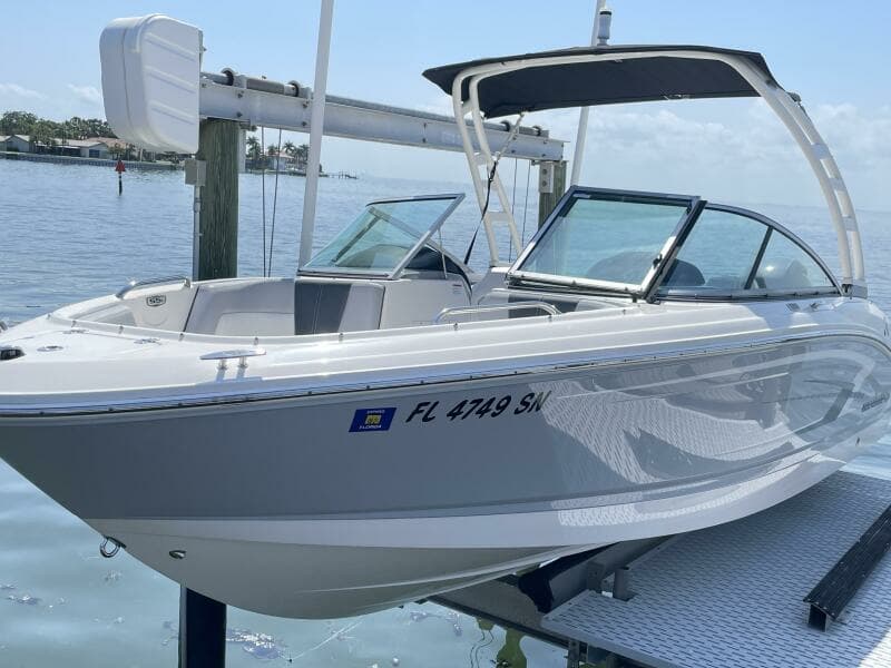 2020 Chaparral 210 SSI