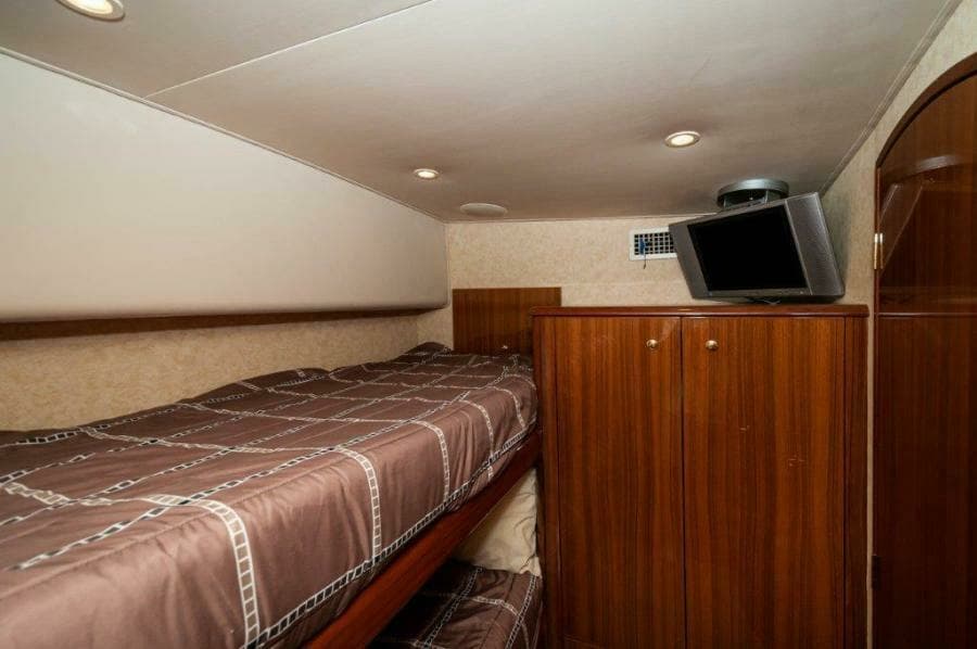 2006 45 Viking Convertible Bunk Room