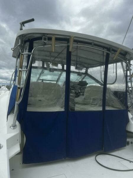 WARTHOG_Enclosed Helm