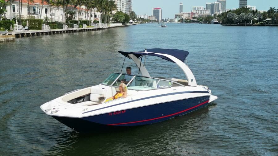 2014 Regal 2700 Bowrider
