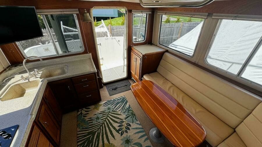 2001 American Tug 34