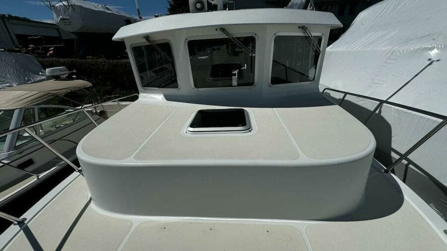 2001 American Tug 34