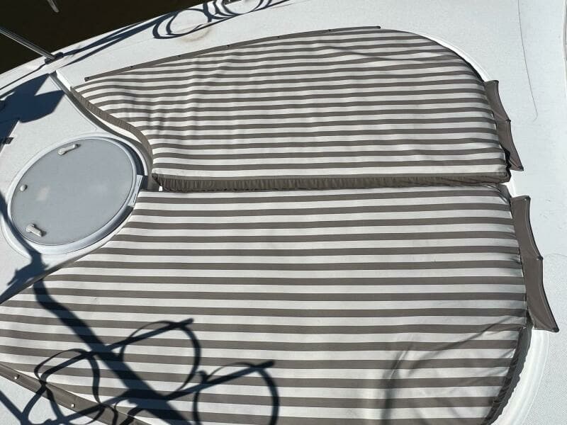 2011 Cruisers Yachts 415 MY