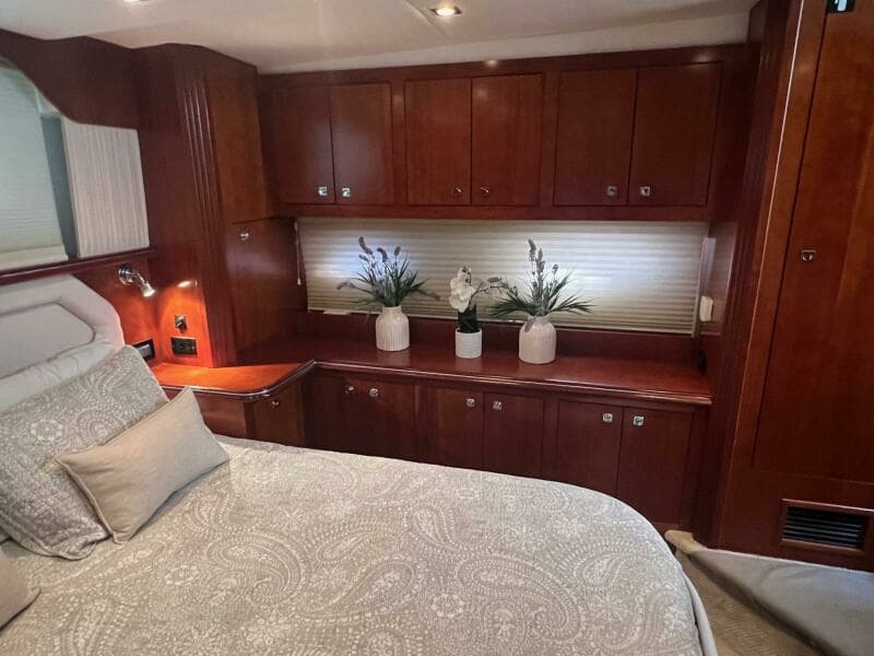 2011 Cruisers Yachts 415 MY