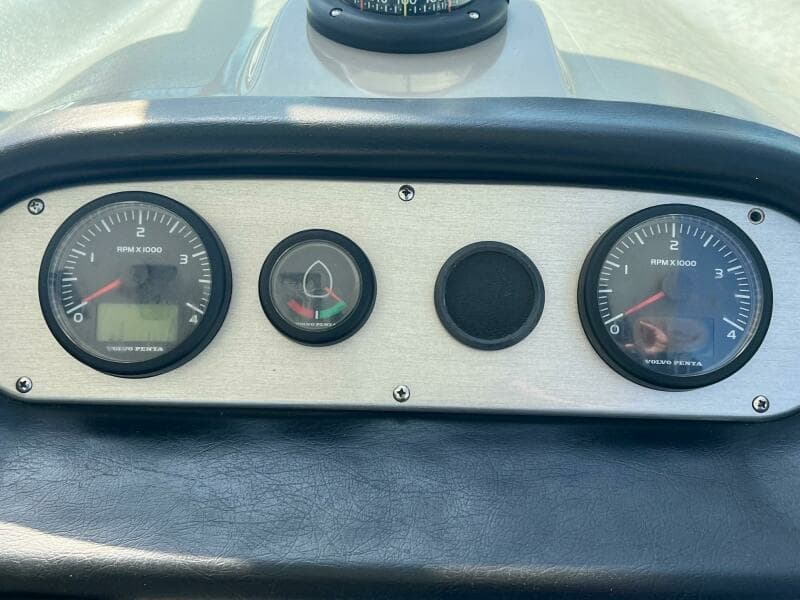 2011 Cruisers Yachts 415 MY