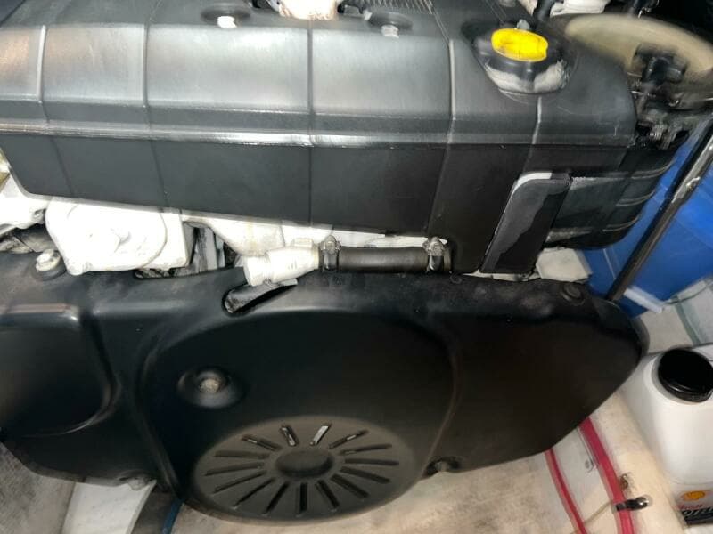 2011 Cruisers Yachts 415 MY