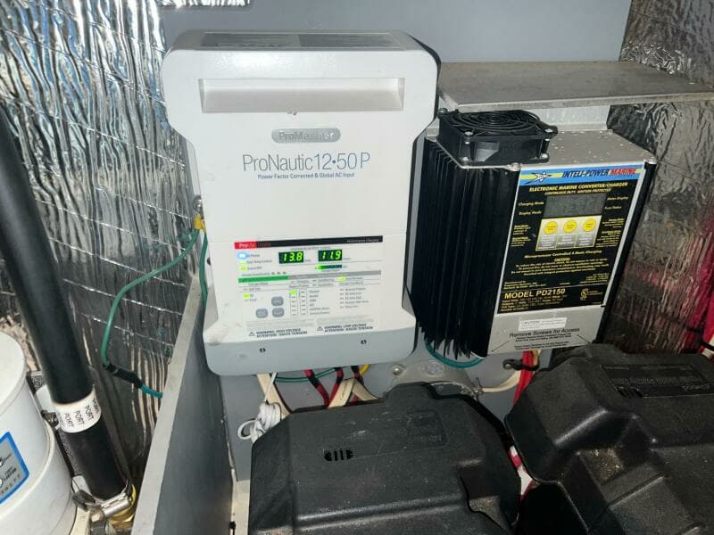 2011 Cruisers Yachts 415 MY