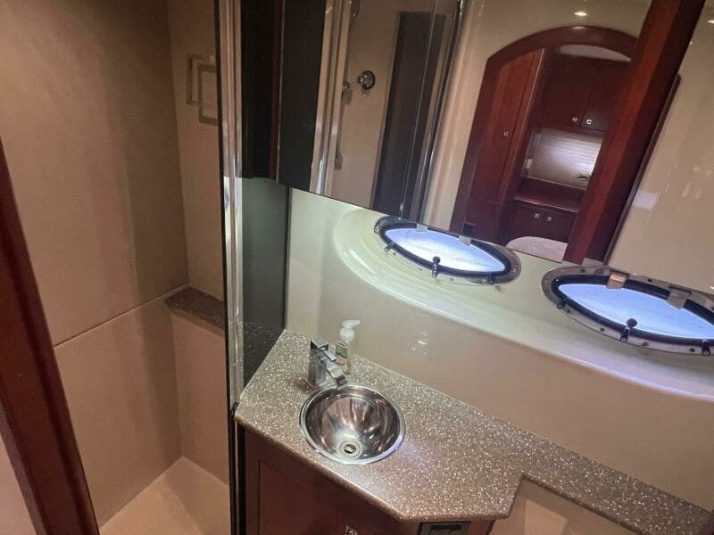 2011 Cruisers Yachts 415 MY