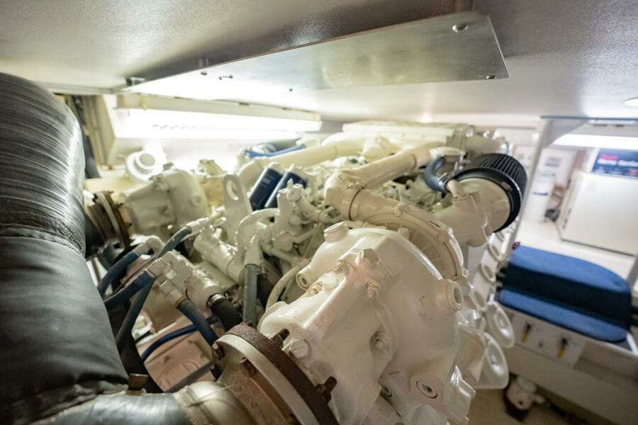 2000 Viking 60 Cockpit Sport Yacht