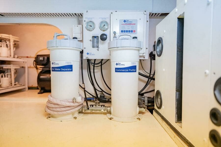 2000 Viking 60 Cockpit Sport Yacht