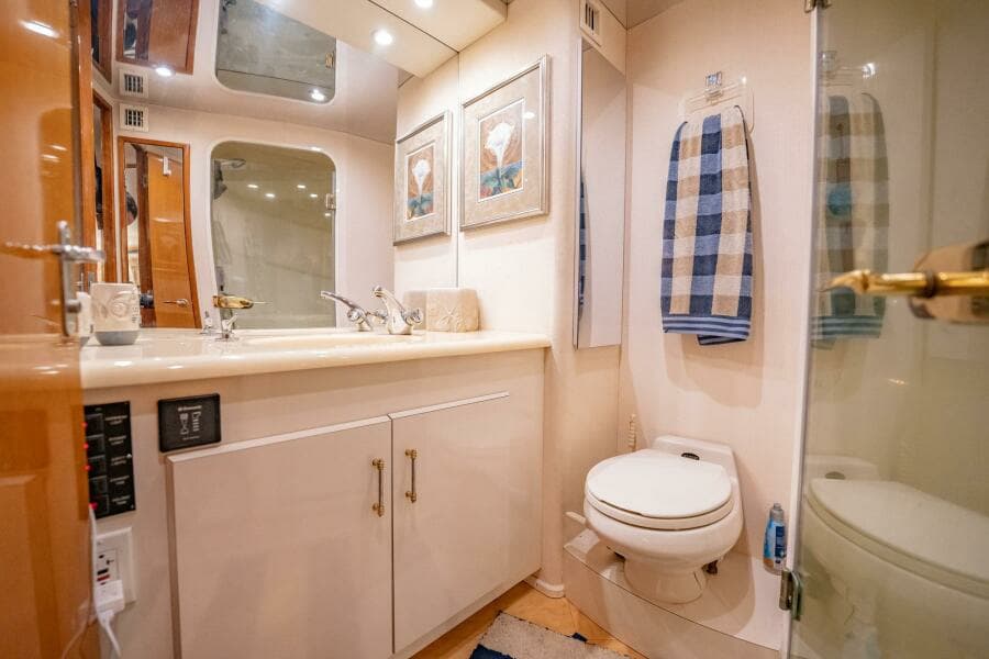 2000 Viking 60 Cockpit Sport Yacht