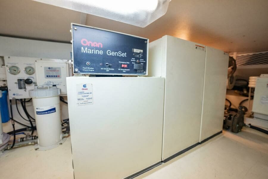 2000 Viking 60 Cockpit Sport Yacht