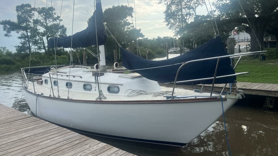 1981 Cape Dory 