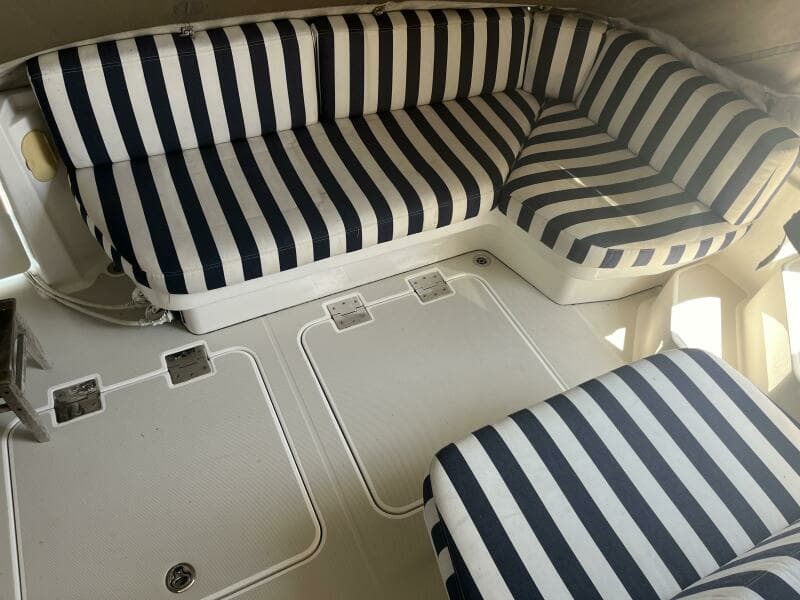 2013 Back Cove 34 - Cockpit