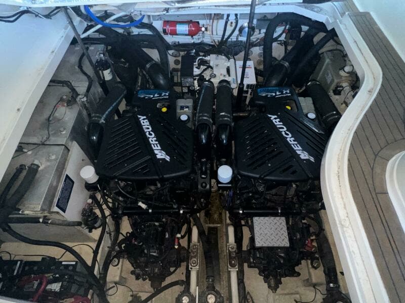 2008 Sea Ray 330 Sundancer