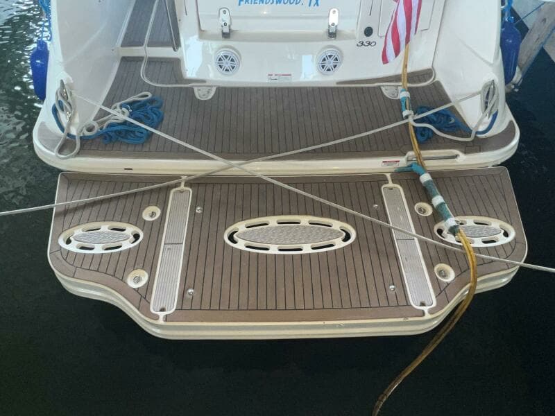 2008 Sea Ray 330 Sundancer
