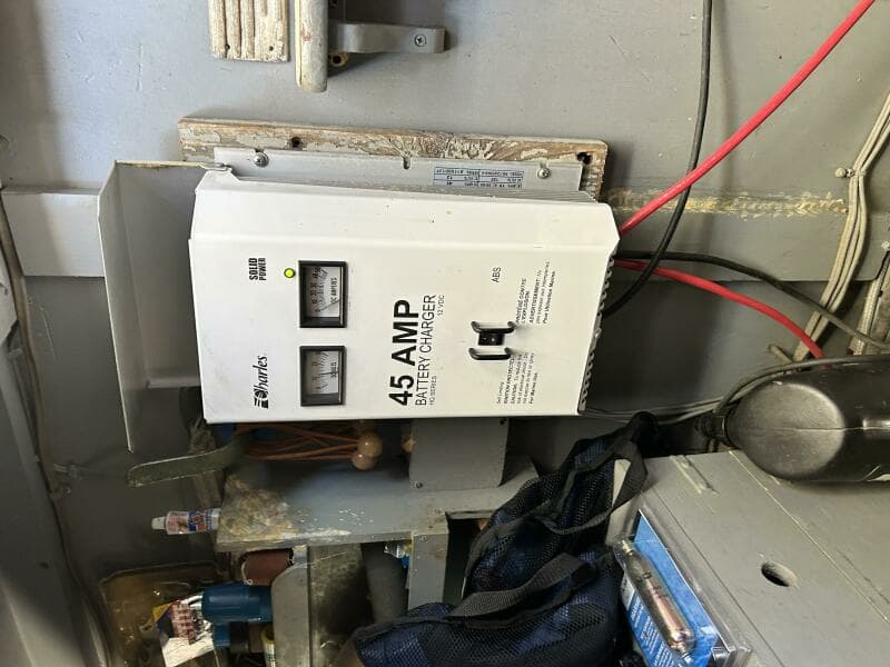 1962 Matthews 42 Double Cabin