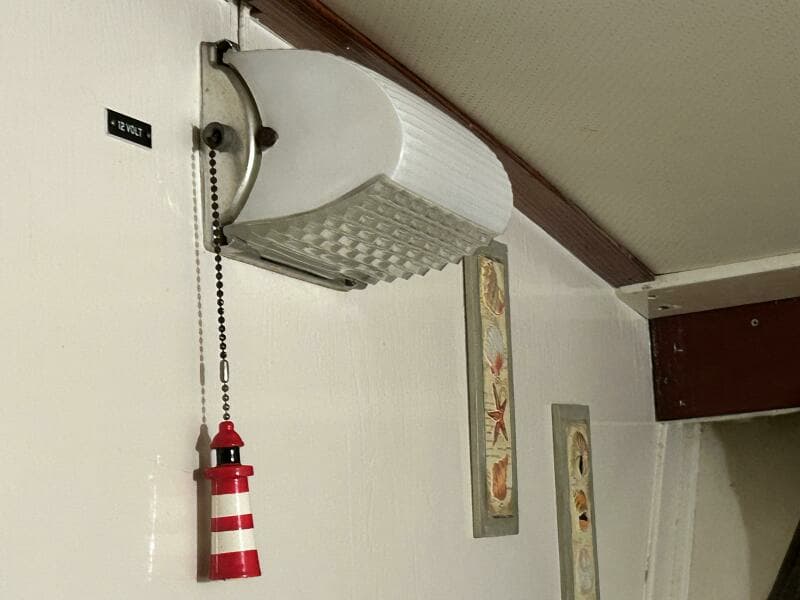 1962 Matthews 42 Double Cabin