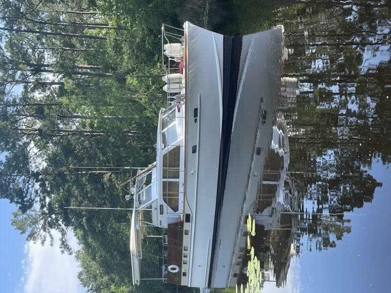 1962 Matthews 42 Double Cabin