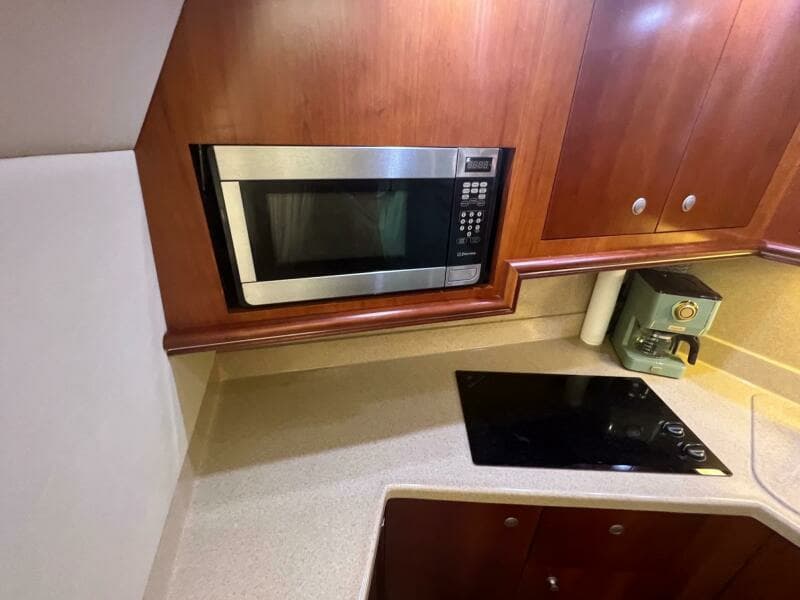 2007 Cruisers Yachts 340 Express