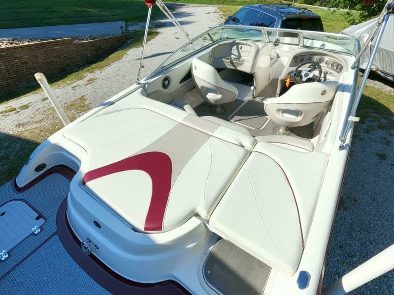 2008 Bryant 210 Bowrider
