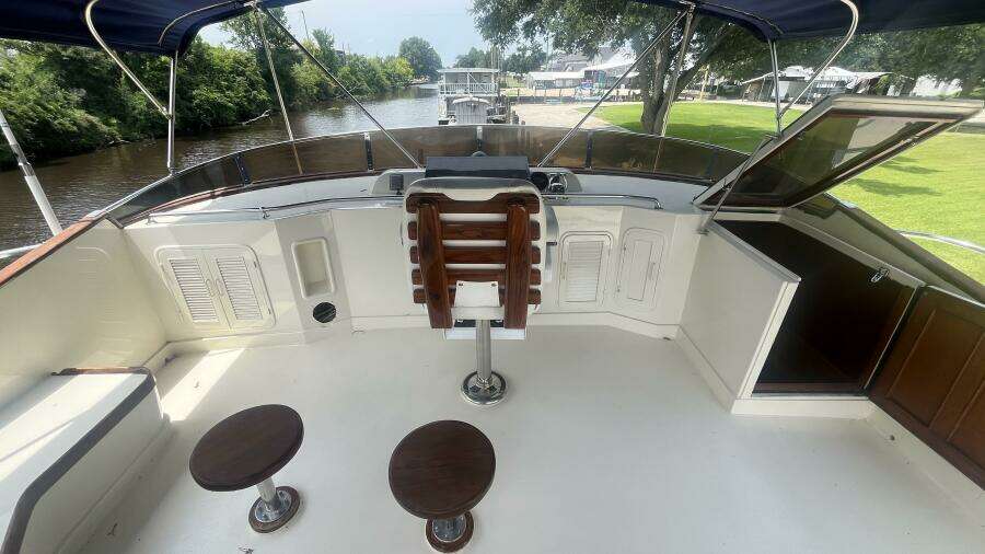 1986 Marine Trader Med Yacht 62 Yachtfish