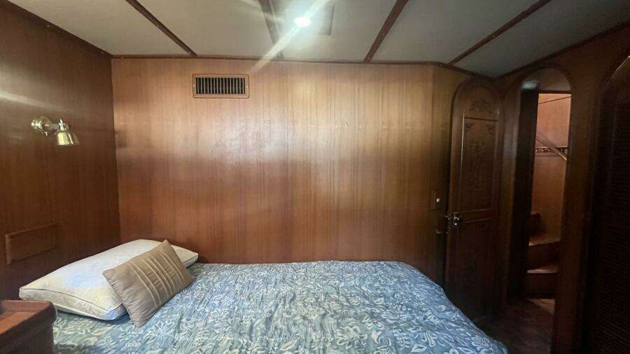 1986 Marine Trader Med Yacht 62 Yachtfish
