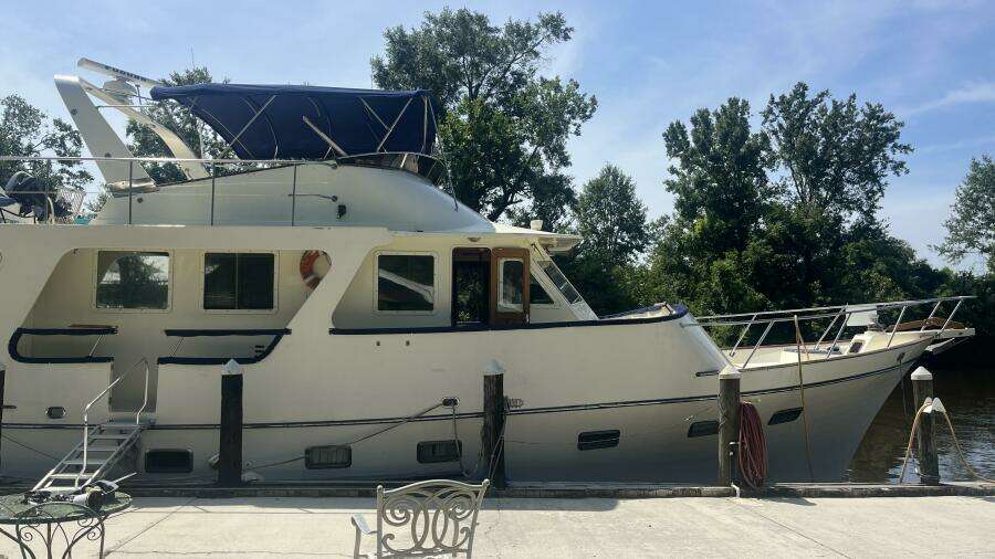 1986 Marine Trader Med Yacht 62 Yachtfish